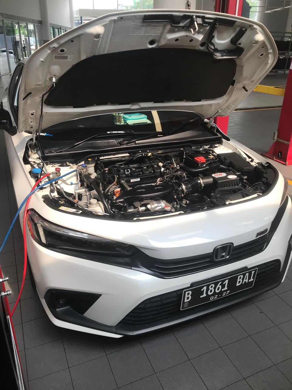 Dokumentasi mesin Honda Civic saat inspeksi